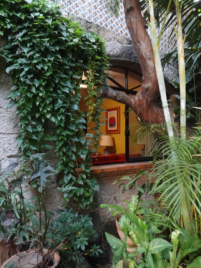 Casa De Las Flores Bed & Breakfast Tlaquepaque Exterior photo